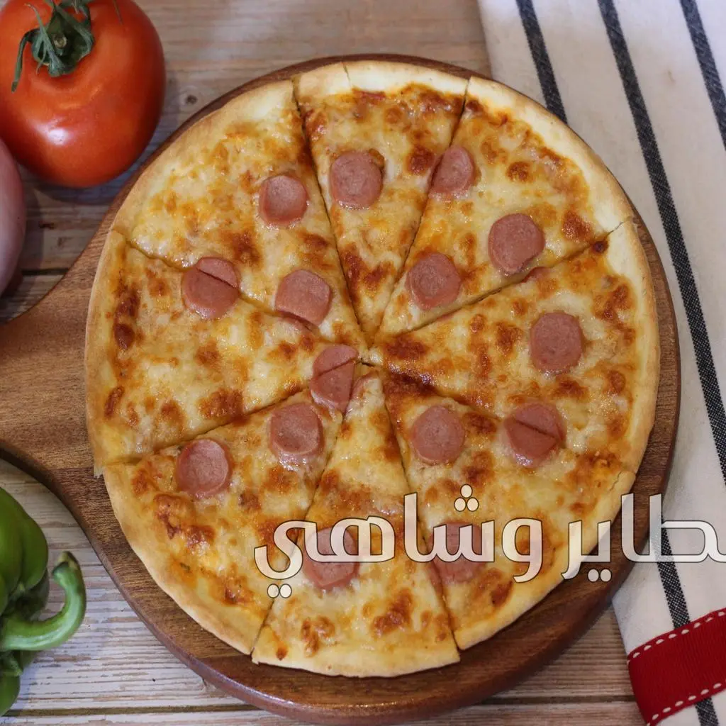 بيتزا نقانق